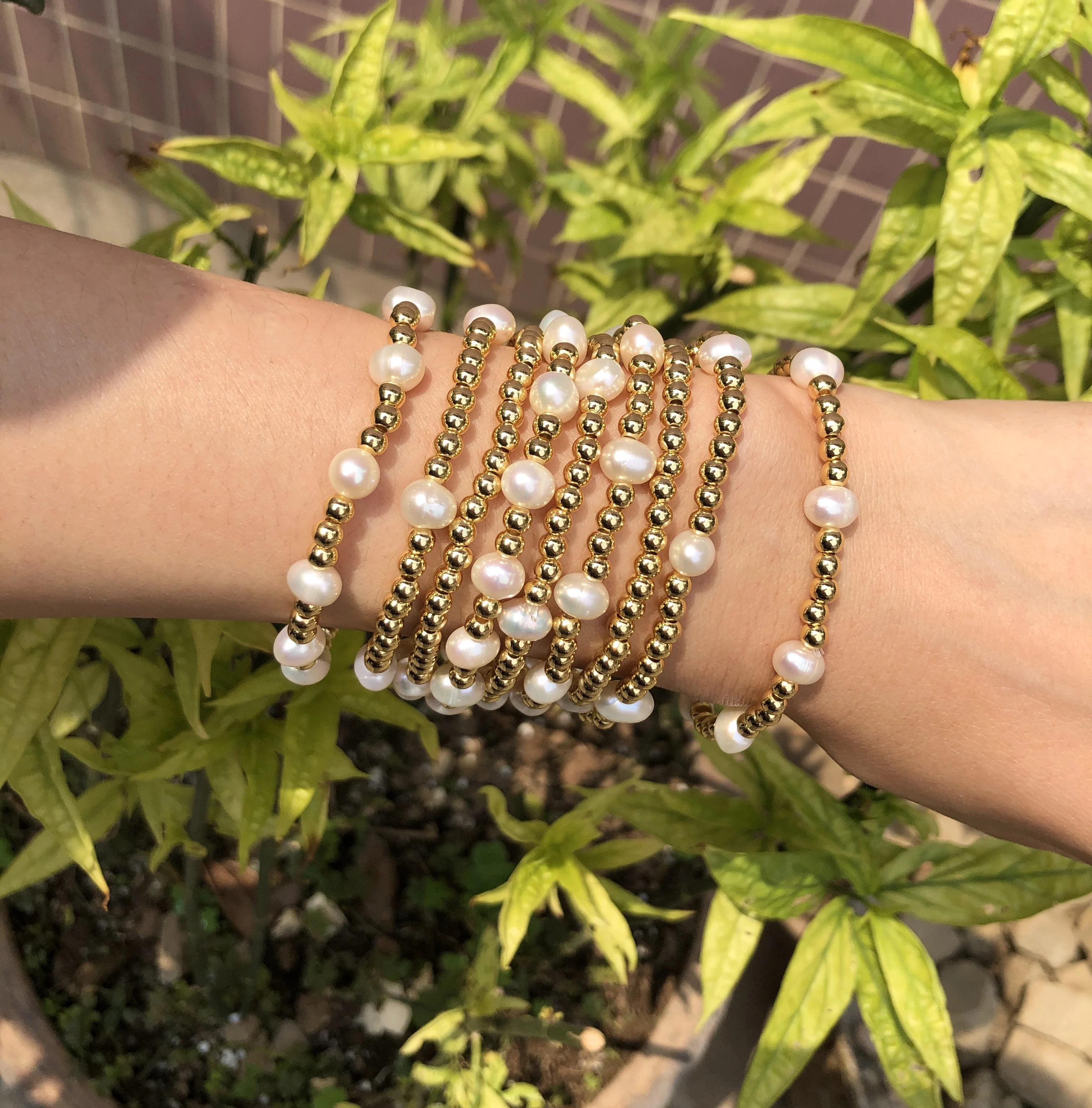 handmade 4mm round gold brass bead beaded ball strech real freshwater pearl wrist stack bracelet pulsera de piedras preciosas, As pic
handmade 4mm round gold brass bead beaded ball strech real freshwater pearl wrist stack bracelet pulsera de piedras preciosas, As pic