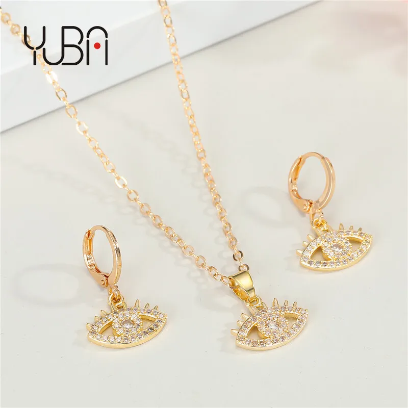O Shape Chain Hollow Evils Eye Pendant Necklace Real Gold Plated Crystal Rhinestone Eyes Necklace For Girls
O Shape Chain Hollow Evils Eye Pendant Necklace Real Gold Plated Crystal Rhinestone Eyes Necklace For Girls