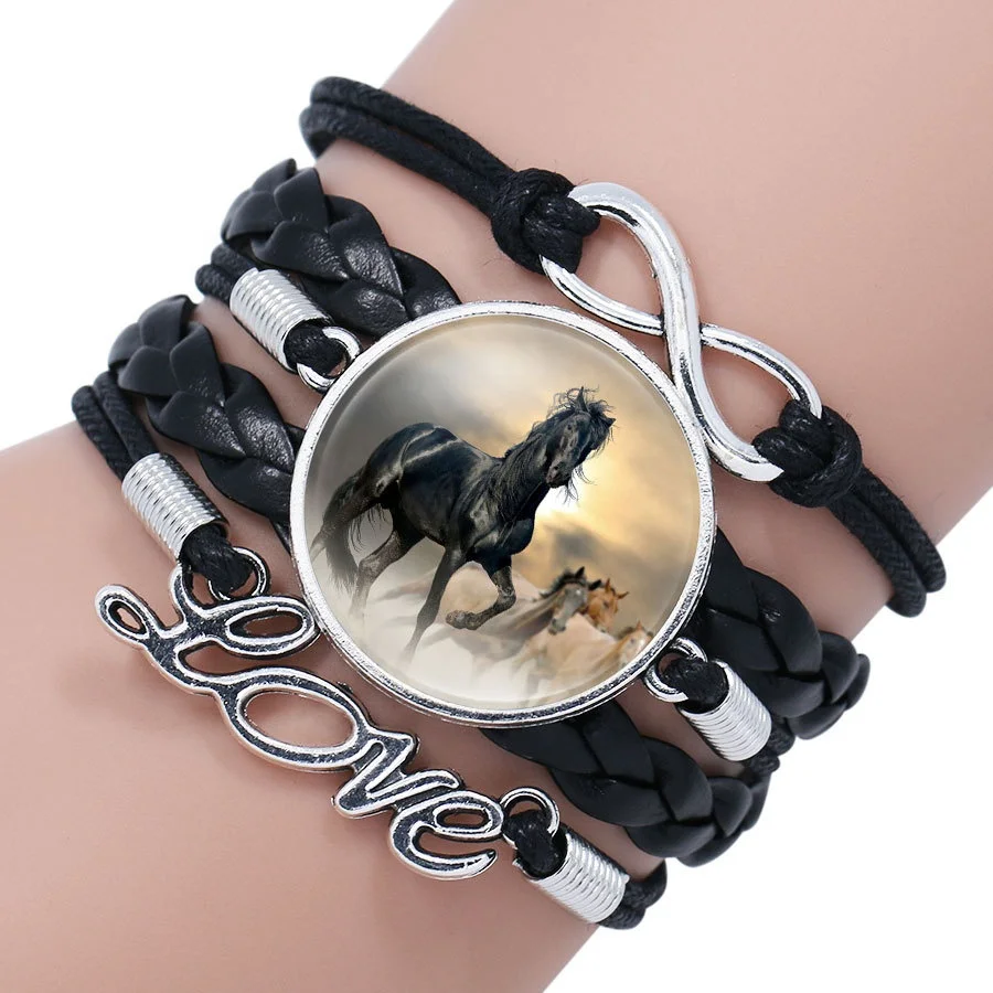 The new multi-layer combination Horse bracelet Hand-woven time gem glass leather creative jewelry
The new multi-layer combination Horse bracelet Hand-woven time gem glass leather creative jewelry