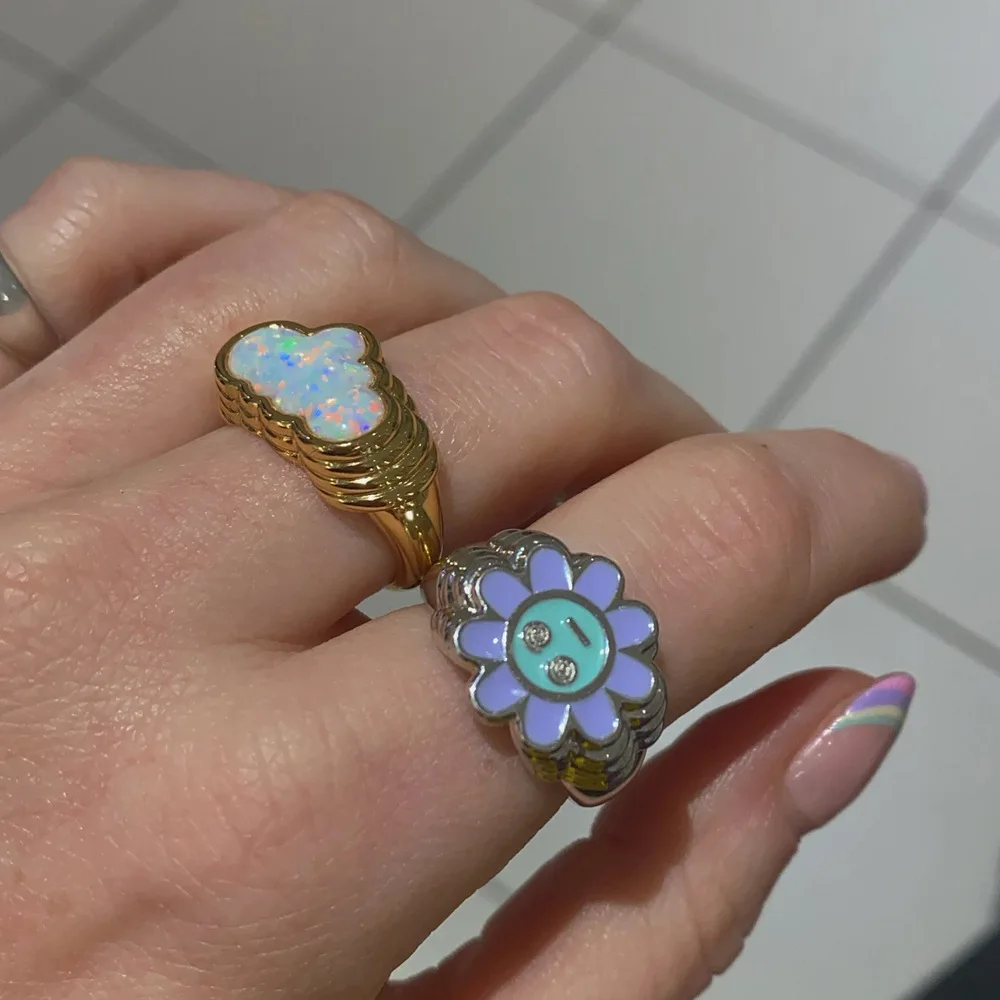 New Ins Creative Colorful Flower Love Ring Vintage Drop Oil Geometric Cloud Rings For Women Girls Fashion Jewelry Gift, Gold silver
New Ins Creative Colorful Flower Love Ring Vintage Drop Oil Geometric Cloud Rings For Women Girls Fashion Jewelry Gift, Gold silver