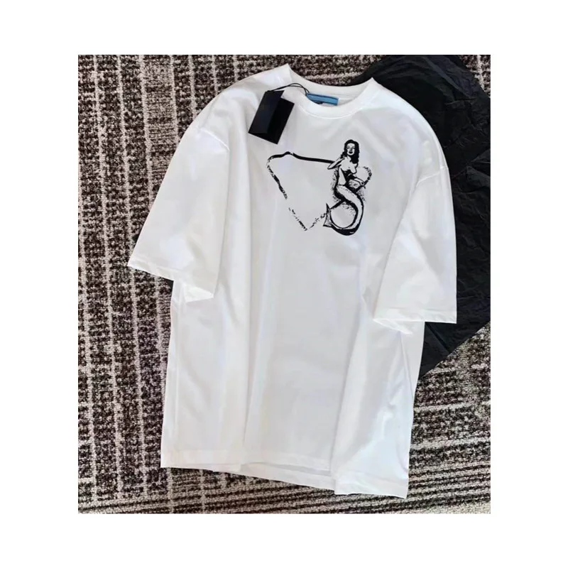 Designer clothes mid long T shirt Labeled BV2022 summer new high-end women's logo short-sleeved T-shirt pure cotton
Designer clothes mid long T shirt Labeled BV2022 summer new high-end women's logo short-sleeved T-shirt pure cotton