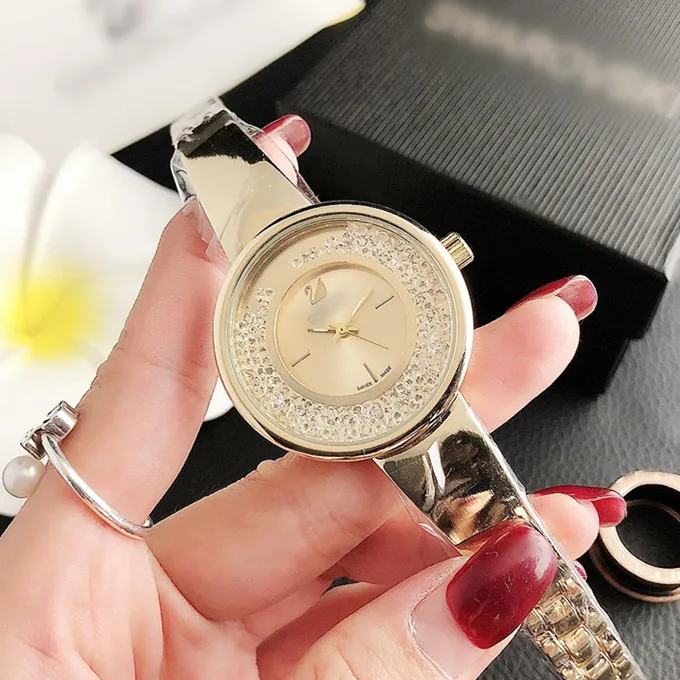 Custom Logo Women Watches Luxury Gold Rhinestone Diamond Watch round Quartz Waterproof Wristwatch Relogio Masculino
Custom Logo Women Watches Luxury Gold Rhinestone Diamond Watch round Quartz Waterproof Wristwatch Relogio Masculino