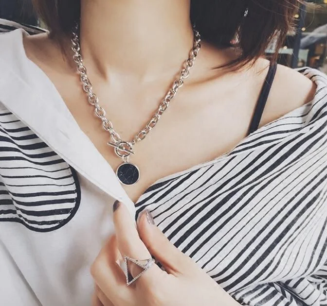 Minimalist Casual Neck Chain Necklaces Round Marble Pendants Necklaces for Women Fashion Jewelry Necklace
Minimalist Casual Neck Chain Necklaces Round Marble Pendants Necklaces for Women Fashion Jewelry Necklace