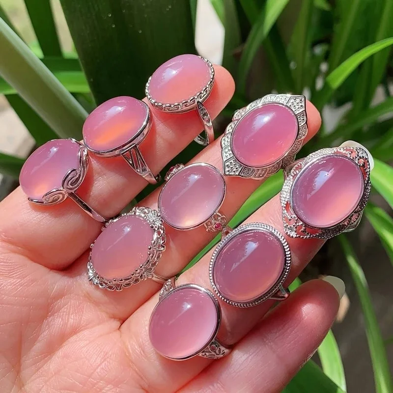 1PC Natural Pink Crystal Ring for Women Random Flower Rose Agates Chalcedony Stone Adjustable Rings Party Healing Jewelry
1PC Natural Pink Crystal Ring for Women Random Flower Rose Agates Chalcedony Stone Adjustable Rings Party Healing Jewelry
