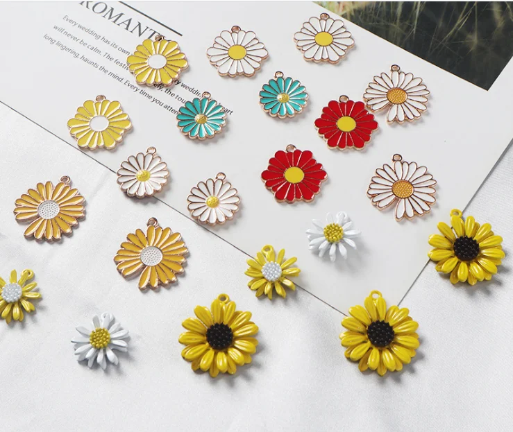 color enamel Daisy flower charms Korea flower charms chrysanthemum flower charms for bracelet necklace jewelry accessories, As pictures
color enamel Daisy flower charms Korea flower charms chrysanthemum flower charms for bracelet necklace jewelry accessories, As pictures