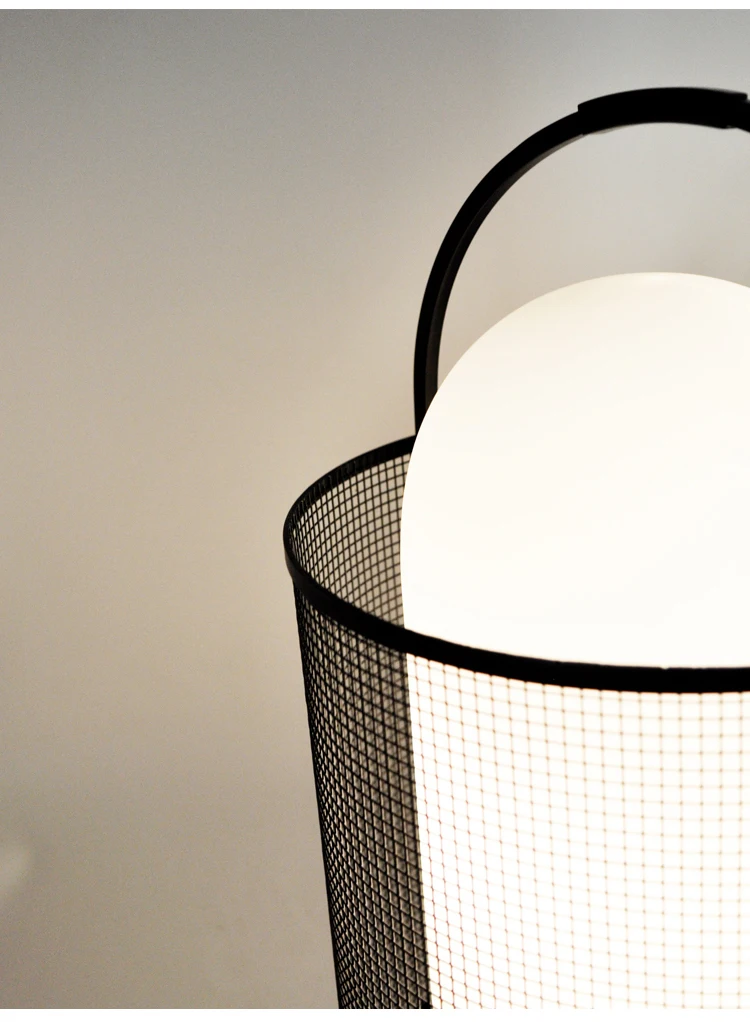 Wholesale modern industrial hotel bedside lamp 120V/240V black metal lighting table lamp