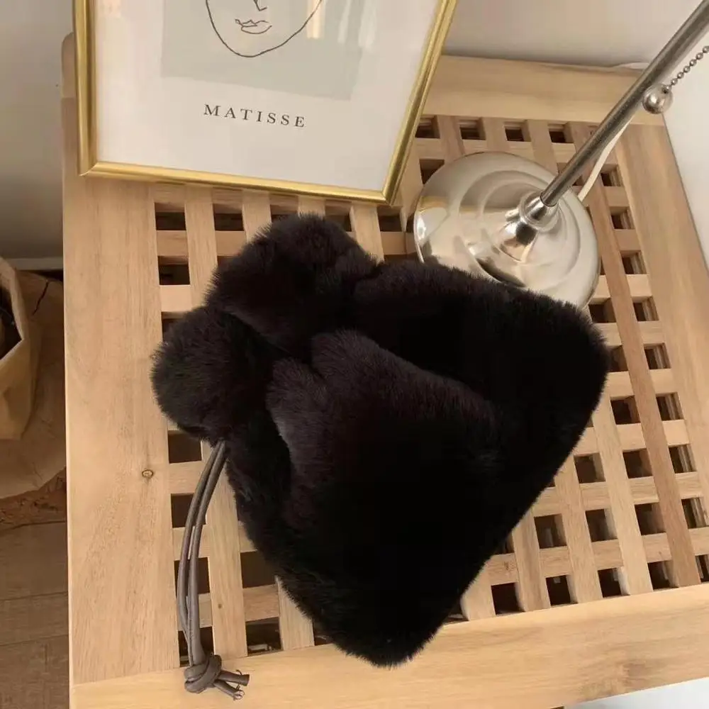 New design black crossbody bags Drawstring Faux Fur Bucket bags cute handbags for women
New design black crossbody bags Drawstring Faux Fur Bucket bags cute handbags for women