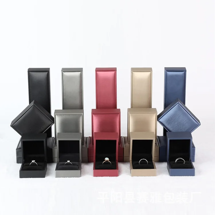 Modern Lady Light Luxury Faux Pu Leather Blue Custom Logo Jewelry Ring Storage Display Box Packaging, Red, black, silver, blue and gold color
Modern Lady Light Luxury Faux Pu Leather Blue Custom Logo Jewelry Ring Storage Display Box Packaging, Red, black, silver, blue and gold color