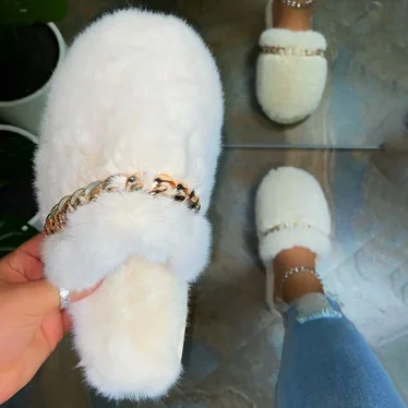 Metal Chain Ornament Big Size 43 New Women Fluffy Fur Closed Round Toe Flat Slippers Female Summer Outside Platform Slides Shoes, Black,white,grey
Metal Chain Ornament Big Size 43 New Women Fluffy Fur Closed Round Toe Flat Slippers Female Summer Outside Platform Slides Shoes, Black,white,grey