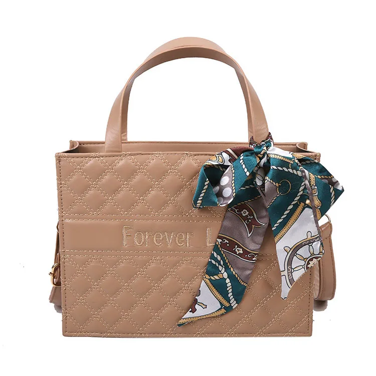 Women Big Bag 2021 New Silk Scarf Fashion Ladies Shoulder Messenger Small Square Bag, 4 colors
Women Big Bag 2021 New Silk Scarf Fashion Ladies Shoulder Messenger Small Square Bag, 4 colors