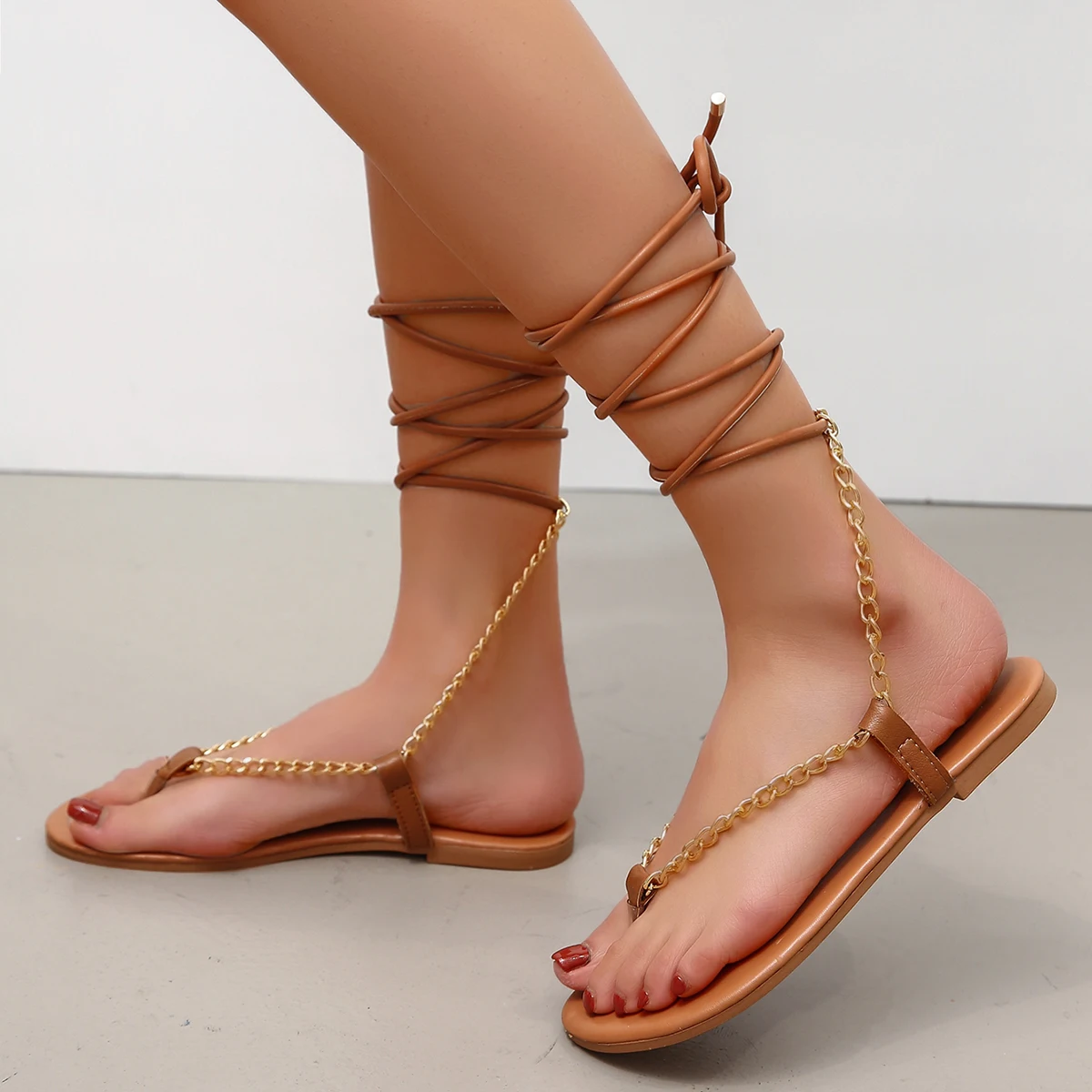 Big size 2021 fashion trend summer beach lace-up Flip-Flops Slippers women chain flat sandals
Big size 2021 fashion trend summer beach lace-up Flip-Flops Slippers women chain flat sandals