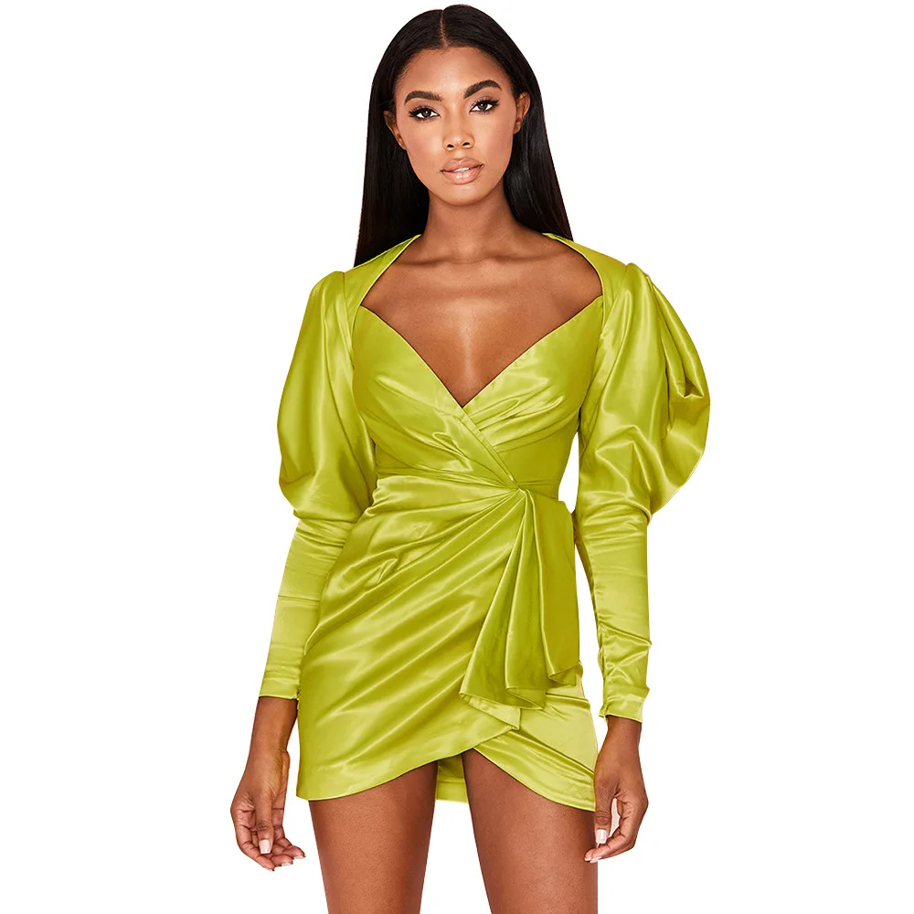European and American Style Summer New Women Irregular Lantern Sleeve V-neck Pleated Hip Fitted Dress
European and American Style Summer New Women Irregular Lantern Sleeve V-neck Pleated Hip Fitted Dress