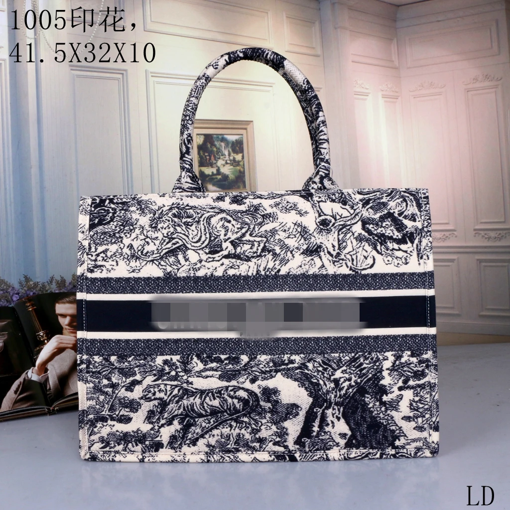 Women fashion 2021 brand bags sling classic shoulder bag handbags and purse for Women and girls, As is shown
Women fashion 2021 brand bags sling classic shoulder bag handbags and purse for Women and girls, As is shown