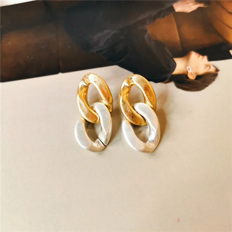 2021 New Fashion Geometric Link Chain Drop Earrings Mix Gold Silver Circle Chain Earring For Girls
2021 New Fashion Geometric Link Chain Drop Earrings Mix Gold Silver Circle Chain Earring For Girls