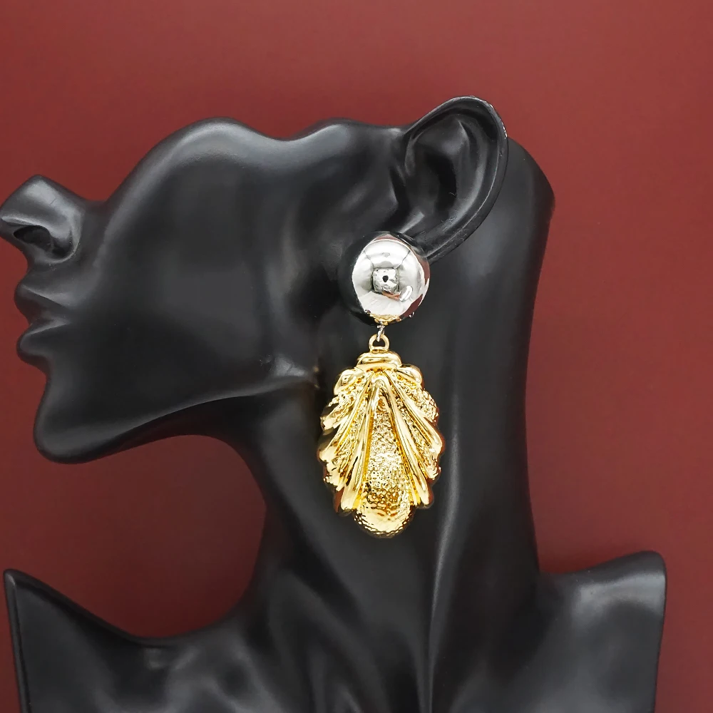earring hooks 925 sterling silver jewelry high quality earrings gold statement earrings for women 18k gold plated Z459, 2 colors
earring hooks 925 sterling silver jewelry high quality earrings gold statement earrings for women 18k gold plated Z459, 2 colors