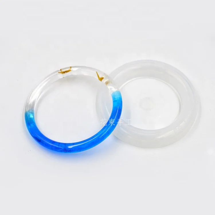 DM049 Round Bangle Bracelet Resin Mold Keychain UV Resin Mold Jewelry With Gold Foil Paper DIY
DM049 Round Bangle Bracelet Resin Mold Keychain UV Resin Mold Jewelry With Gold Foil Paper DIY