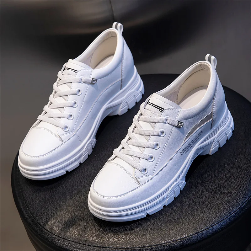 Retro white shoes female trendy shoes casual women sports couple sneakers sport shoes, As the pictures show
Retro white shoes female trendy shoes casual women sports couple sneakers sport shoes, As the pictures show