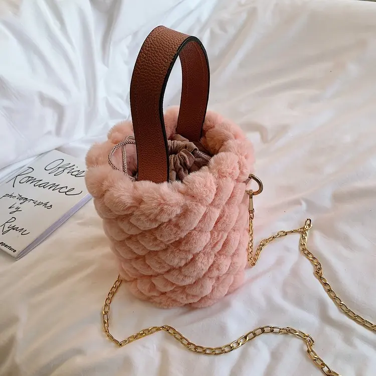 New plush faux fur bucket bag women handbags luxury handbag for women purses and handbags, 1 color
New plush faux fur bucket bag women handbags luxury handbag for women purses and handbags, 1 color