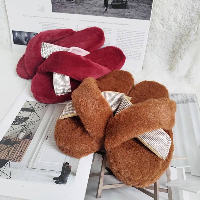 Winter new rabbit plush flat toe cover solid color flat with tassel rhinestone home women's slippers
Winter new rabbit plush flat toe cover solid color flat with tassel rhinestone home women's slippers