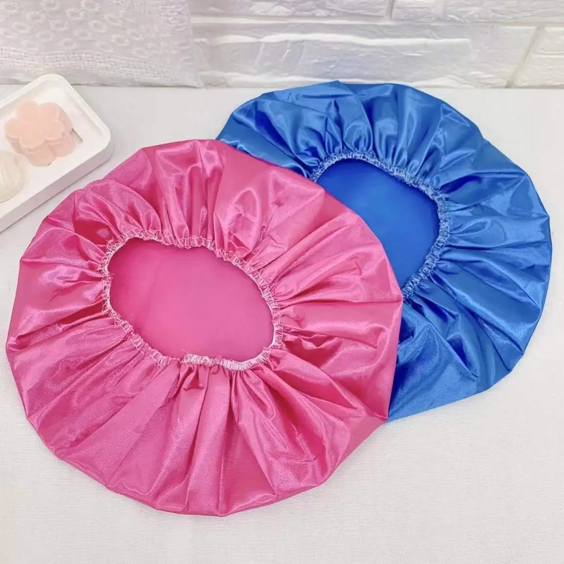 Fashion Breathable Stain EVA Waterproof Reusable Elastic Shower Cap For Women, Mix colors
Fashion Breathable Stain EVA Waterproof Reusable Elastic Shower Cap For Women, Mix colors