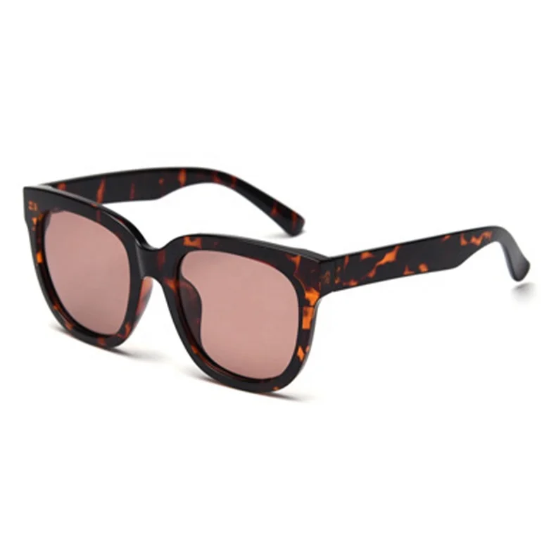 Yvan oversized sun glasses designer glasses wholesale sunglasses ladies square sunglasses for women
Yvan oversized sun glasses designer glasses wholesale sunglasses ladies square sunglasses for women