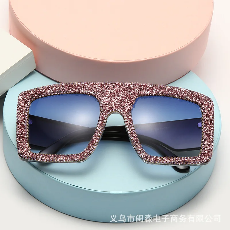 2021 New Style Fashionable Women Glasses Frame Crystal Sunglasses Eyeglasses legs Rhinestone Sunglass
2021 New Style Fashionable Women Glasses Frame Crystal Sunglasses Eyeglasses legs Rhinestone Sunglass