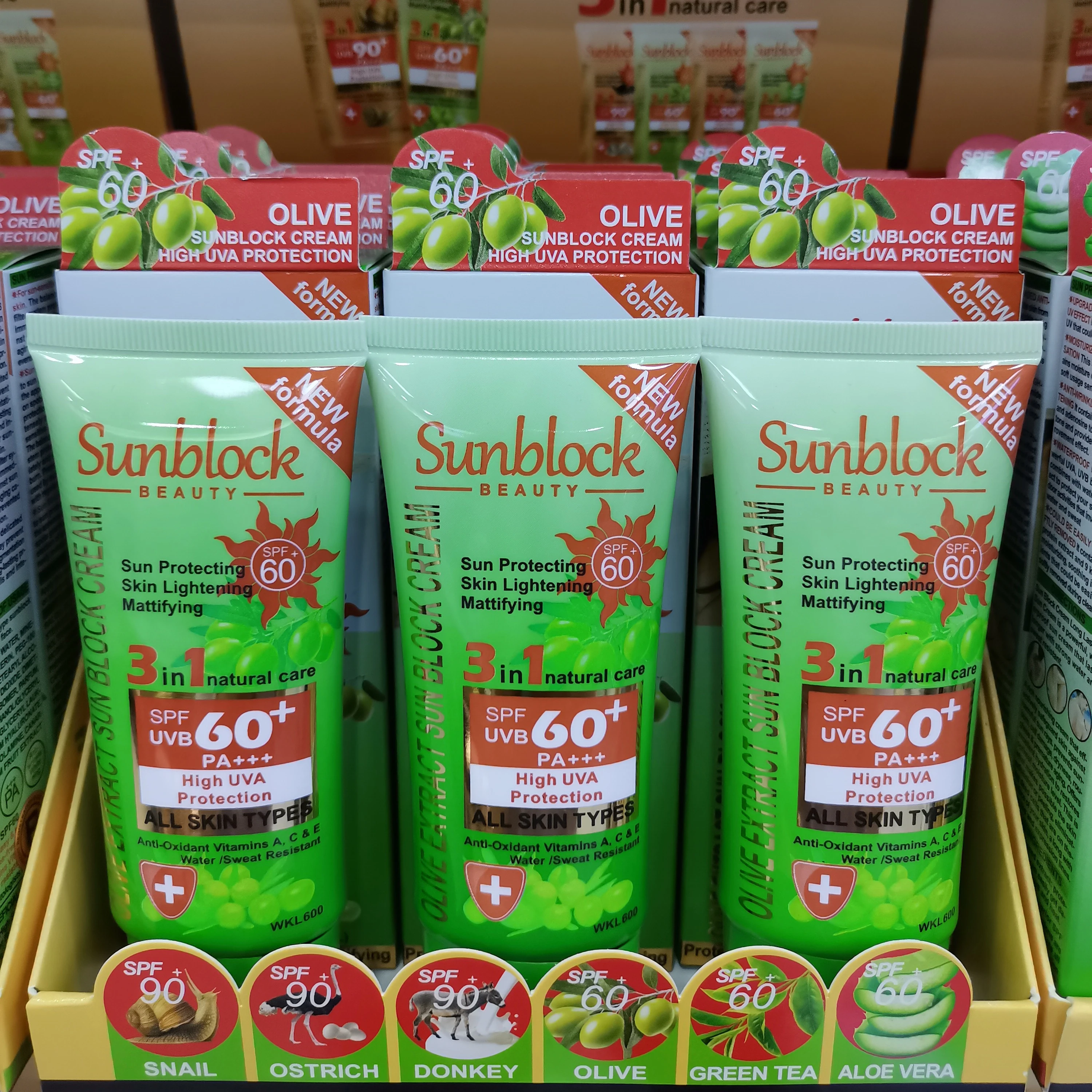Wokali OLIVE Sunblock Cream SPF60 HIGH UVA Protection of Sun protecting, Skin lightening & Smoothing Function
Wokali OLIVE Sunblock Cream SPF60 HIGH UVA Protection of Sun protecting, Skin lightening & Smoothing Function