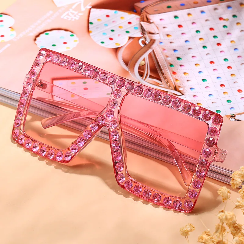 Fashion hot vintage acetate clear frame sun glasses oversize sun glasses sunglasses rhinestone bling diamond sunglasses oversize, Sun glasses sunglasses 2021 women fashion sunglasses newest 2021
Fashion hot vintage acetate clear frame sun glasses oversize sun glasses sunglasses rhinestone bling diamond sunglasses oversize, Sun glasses sunglasses 2021 women fashion sunglasses newest 2021