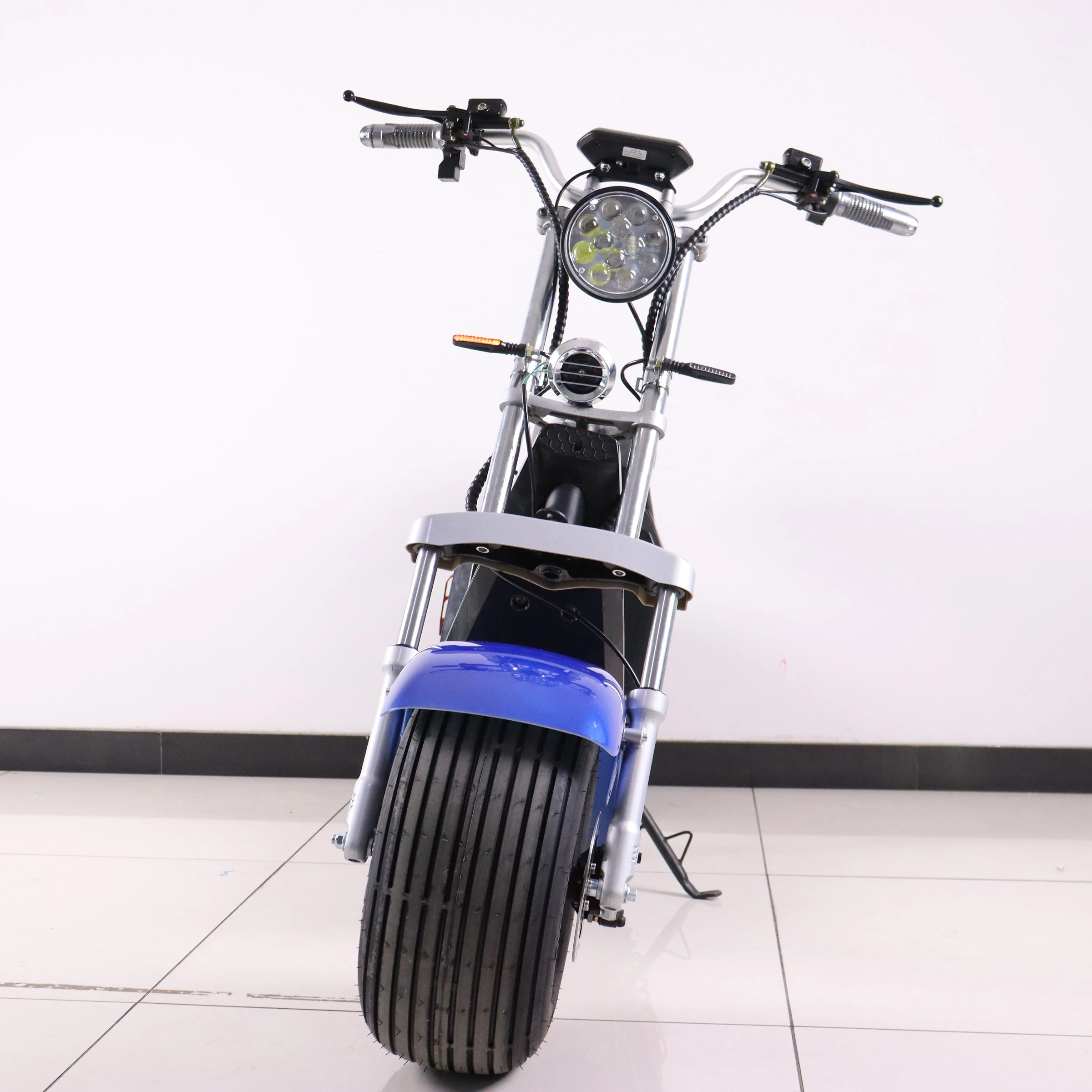 35km exomi used e roller electric power roller scooter with removable battery scooters citycoco with pedals for adults india, White,black,red,blue,yellow,brown(accept color custom-made)
35km exomi used e roller electric power roller scooter with removable battery scooters citycoco with pedals for adults india, White,black,red,blue,yellow,brown(accept color custom-made)