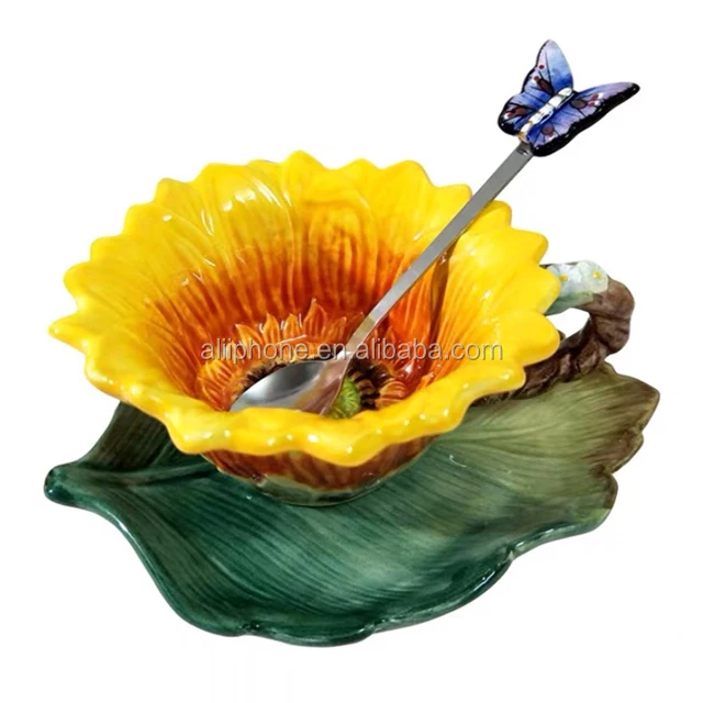 Wholesale creative design sunflower coffee mugs ceramics coffee cup with green leaves plate and spoon
Wholesale creative design sunflower coffee mugs ceramics coffee cup with green leaves plate and spoon