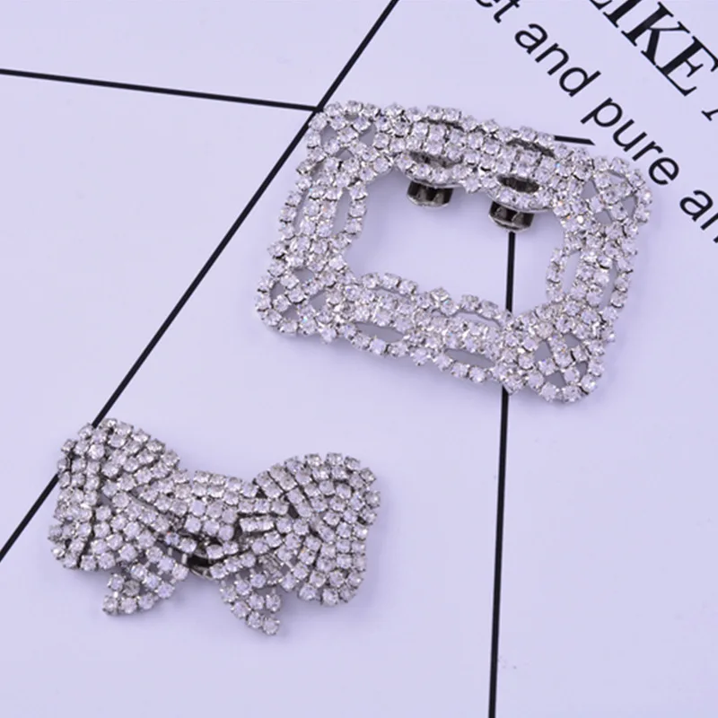 New Trend Alloy Shoe Buckle Female Square Bow Diamond Shoe Flower Bow, Shoe Accessories Wholesale, Customized color
New Trend Alloy Shoe Buckle Female Square Bow Diamond Shoe Flower Bow, Shoe Accessories Wholesale, Customized color
