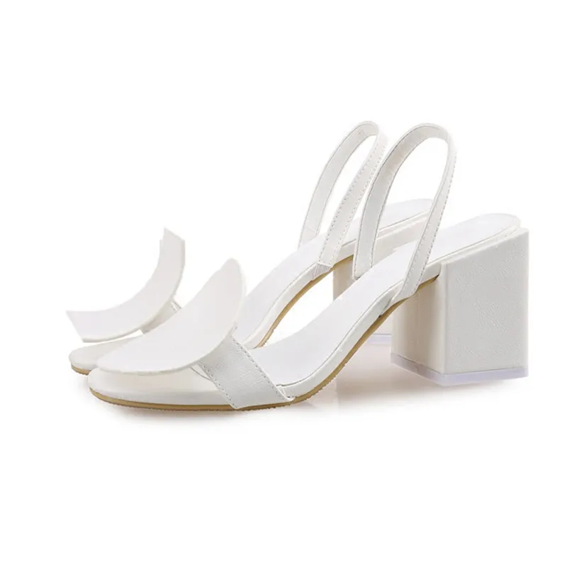 Summer new style square heel sandals female Roman square round thick heel trend personality white sandals
Summer new style square heel sandals female Roman square round thick heel trend personality white sandals
