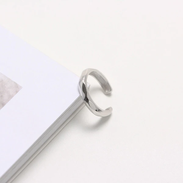DANDYANG 925 Sterling Silver ring Personality Irregular Geometric Faceted Light Body Open Ring for Women Jewelry
DANDYANG 925 Sterling Silver ring Personality Irregular Geometric Faceted Light Body Open Ring for Women Jewelry