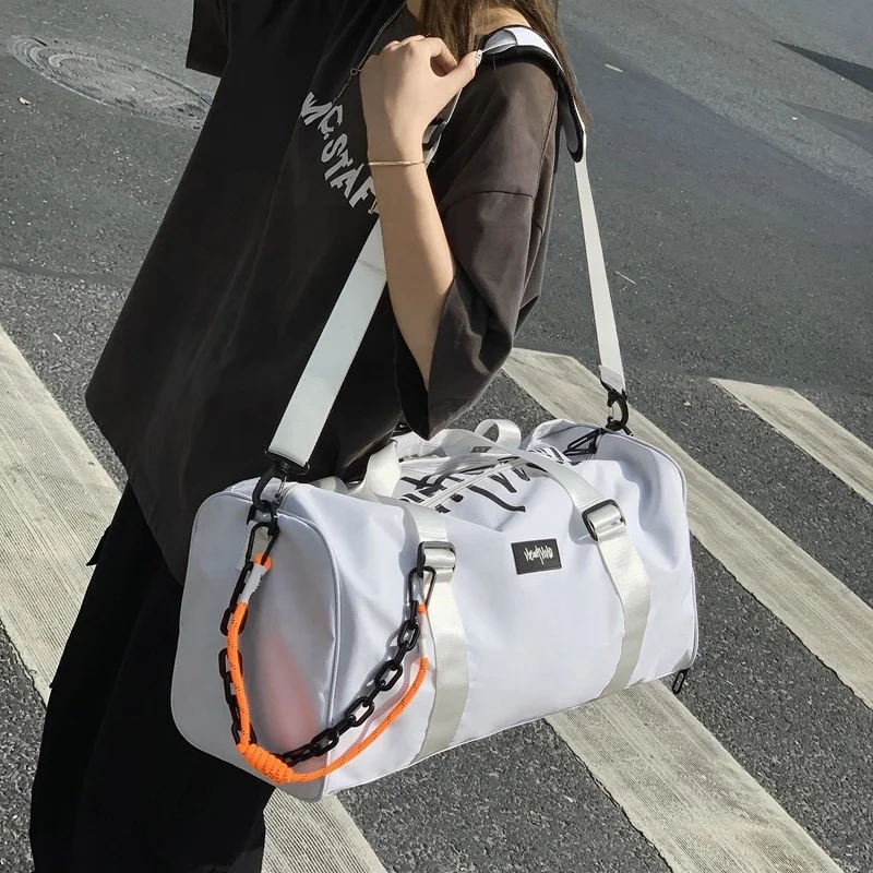 Wet Dry Separate Big Capacity Detachable Adjustable Shoulder Straps Acrylic Chain Zipper Pocket Messenger Tote Gym Travel Bag
Wet Dry Separate Big Capacity Detachable Adjustable Shoulder Straps Acrylic Chain Zipper Pocket Messenger Tote Gym Travel Bag