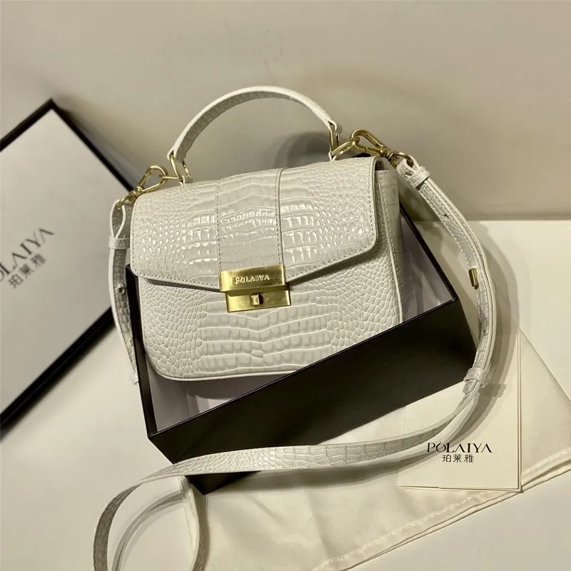 custom new arrivals women leather hand bags trendy 2021 luxury laides genuine leather handbags with box
custom new arrivals women leather hand bags trendy 2021 luxury laides genuine leather handbags with box