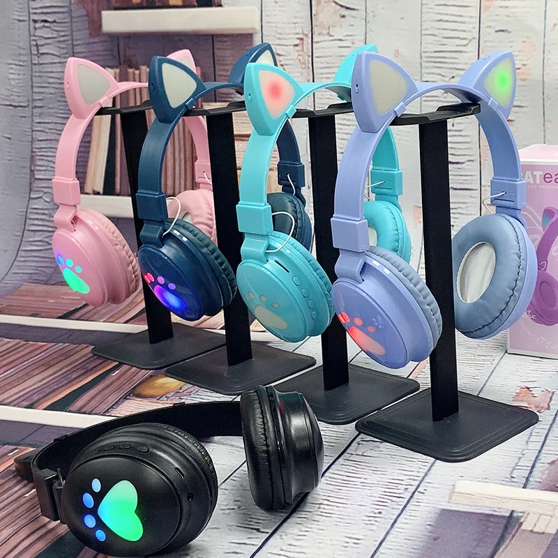 New Arrival cartoon Kids Headphones Cute Cat Ear LED Light Up Wireless Foldable Headset with 3.5MM Jack 5.0 for Birthday Gift, White blue green pink black
New Arrival cartoon Kids Headphones Cute Cat Ear LED Light Up Wireless Foldable Headset with 3.5MM Jack 5.0 for Birthday Gift, White blue green pink black