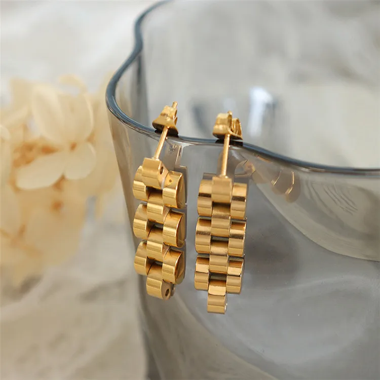 Wholesale New Fashion Fancy Stylish 18K Gold Plated Stainless Steel Watch Band Chain Style Earring For Women
Wholesale New Fashion Fancy Stylish 18K Gold Plated Stainless Steel Watch Band Chain Style Earring For Women