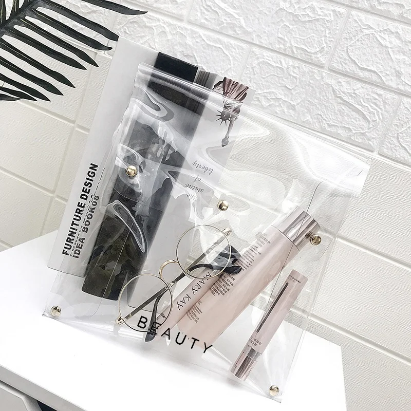 2020 Brief Design PVC Clear Bags Transparent Bag PVC Cosmetic Pouch
2020 Brief Design PVC Clear Bags Transparent Bag PVC Cosmetic Pouch