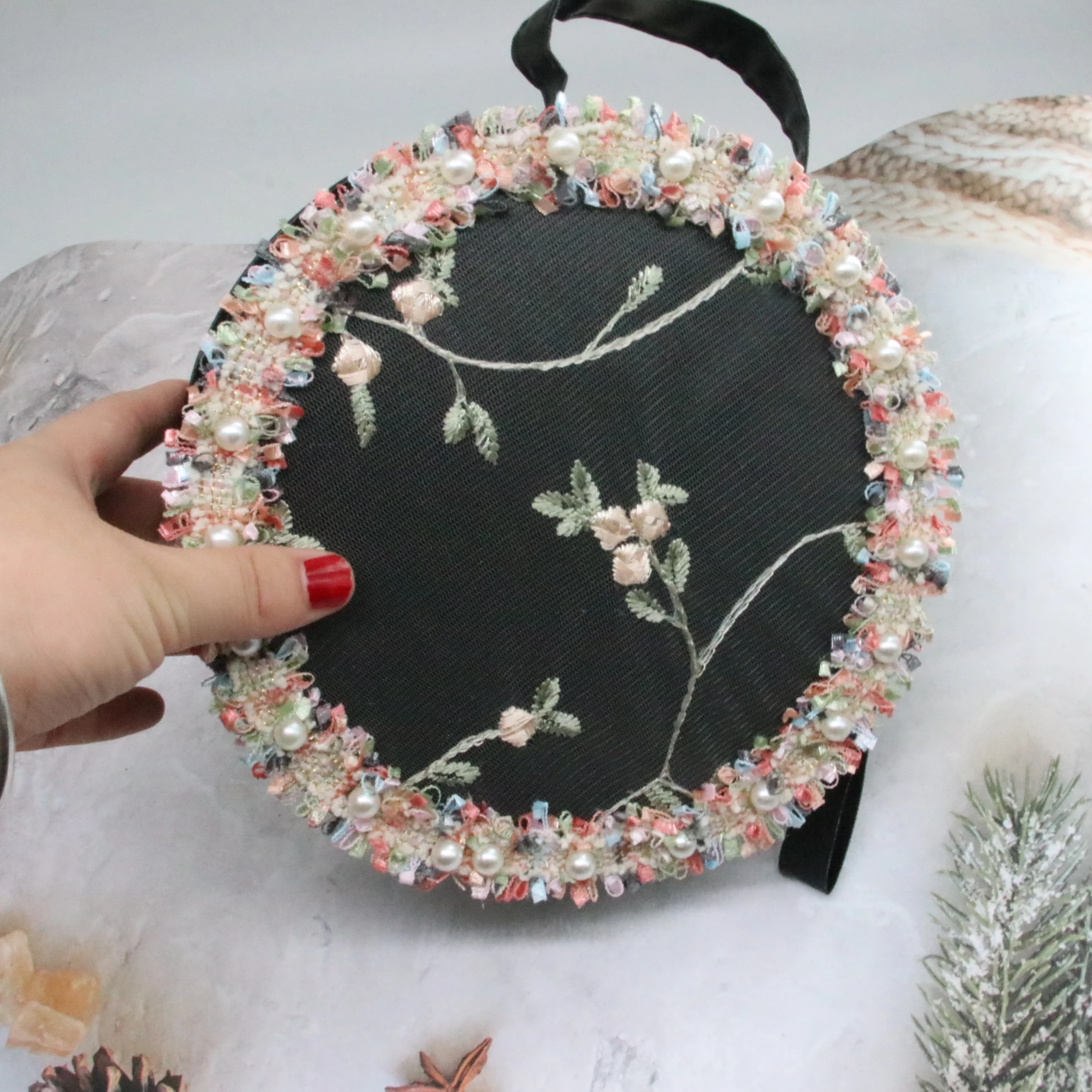 hot selling round hand fashion bags 2021 for lady girls women hand bagg flower carrier bags pu, Yellow , pink , blue , grey
hot selling round hand fashion bags 2021 for lady girls women hand bagg flower carrier bags pu, Yellow , pink , blue , grey