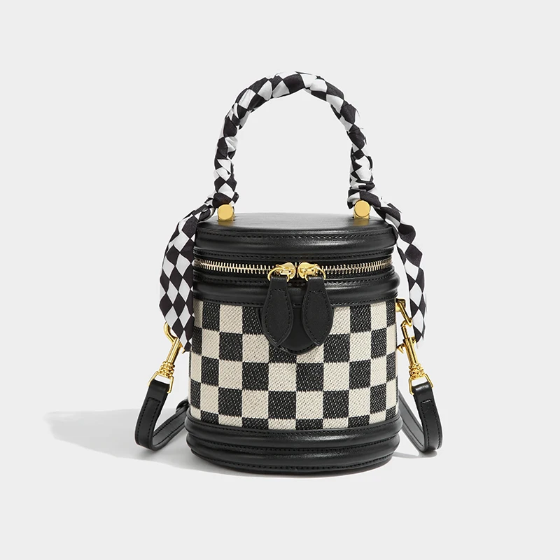 2022 women purses classy tartan printed handbags for women bucket purse luxury handbags leather, Picture shows
2022 women purses classy tartan printed handbags for women bucket purse luxury handbags leather, Picture shows