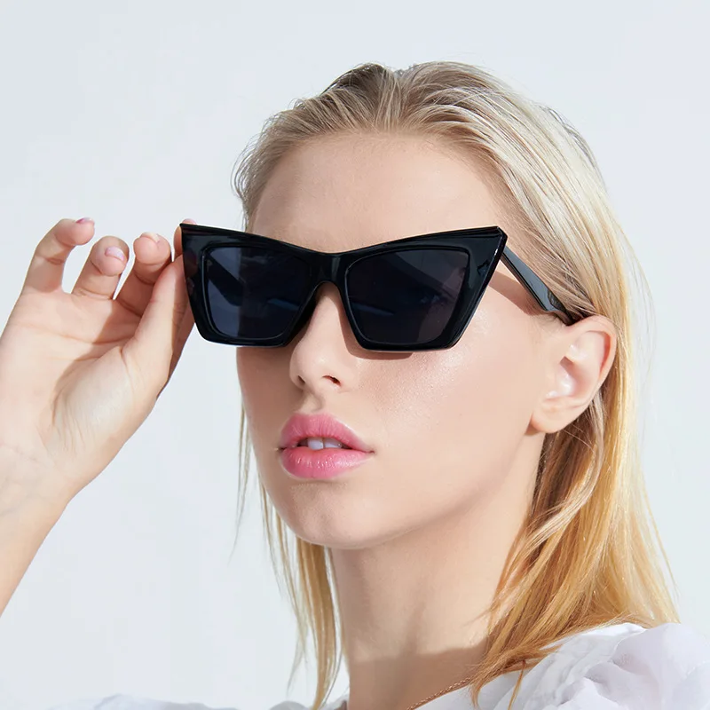 Hot sale custom logo UV400 AC lens PC cateye frame women fashion sunglasses, Custom colors
Hot sale custom logo UV400 AC lens PC cateye frame women fashion sunglasses, Custom colors