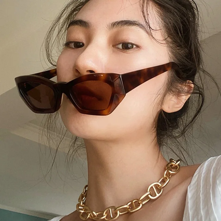2021 Trendy Sunglasses New Design Latest Fashion PC Frame with UV400 Women Men Outgoing
2021 Trendy Sunglasses New Design Latest Fashion PC Frame with UV400 Women Men Outgoing