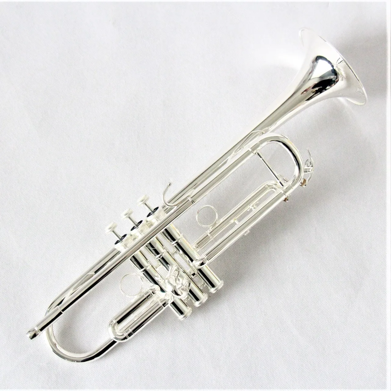 High end gold cooper professional trumpet B ach style silver plated expensive trumpets top level trumpet
High end gold cooper professional trumpet B ach style silver plated expensive trumpets top level trumpet