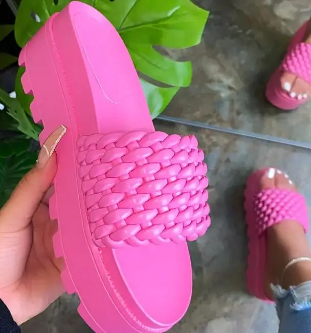 Wholesales women comfortable non-slip slides bathroom lady slipper outdoor thick-soled sandals size35-43
Wholesales women comfortable non-slip slides bathroom lady slipper outdoor thick-soled sandals size35-43