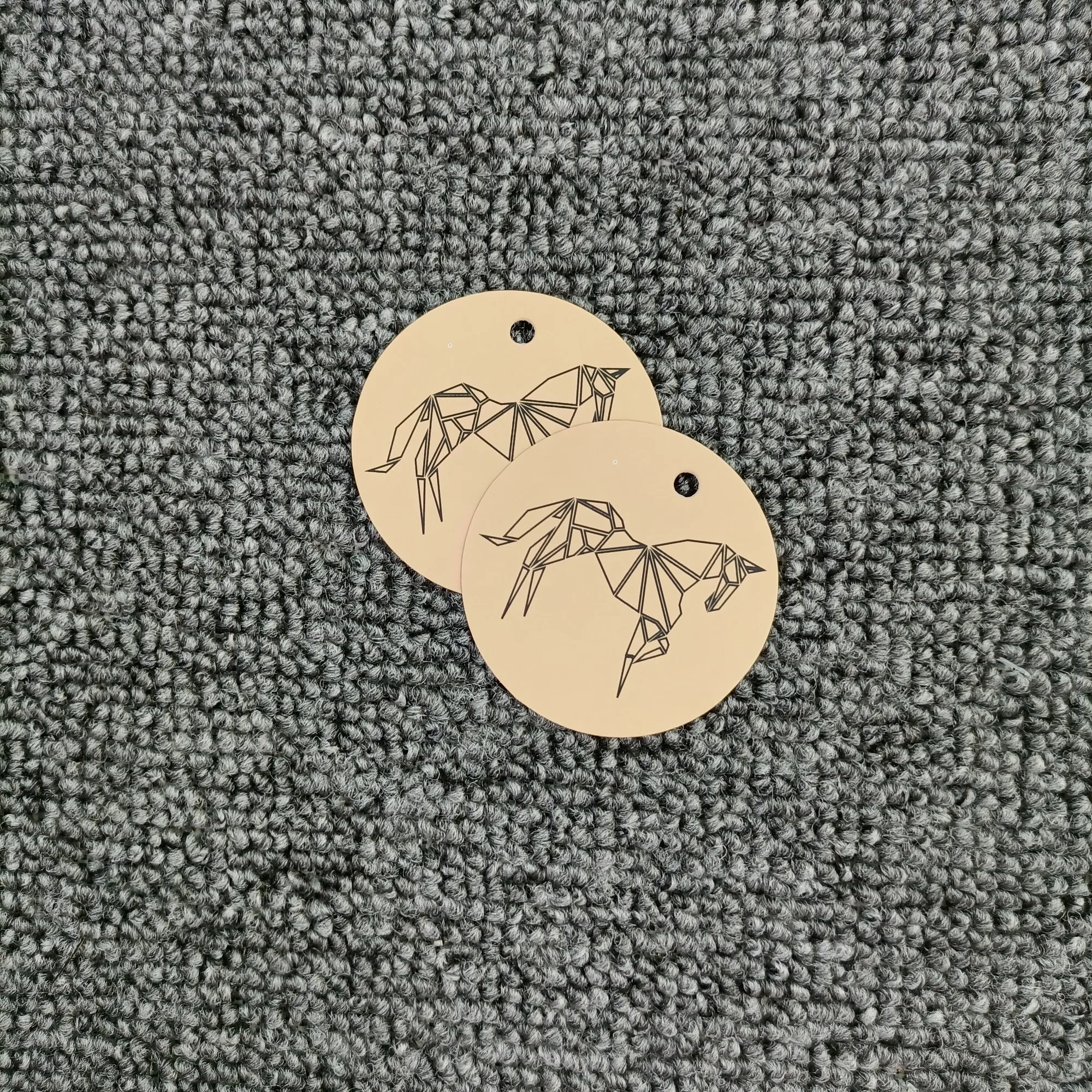 Custom Eco Friendly Paper Rose Gold Foiling Stamping Clothing Hang Tags, Customized color
Custom Eco Friendly Paper Rose Gold Foiling Stamping Clothing Hang Tags, Customized color