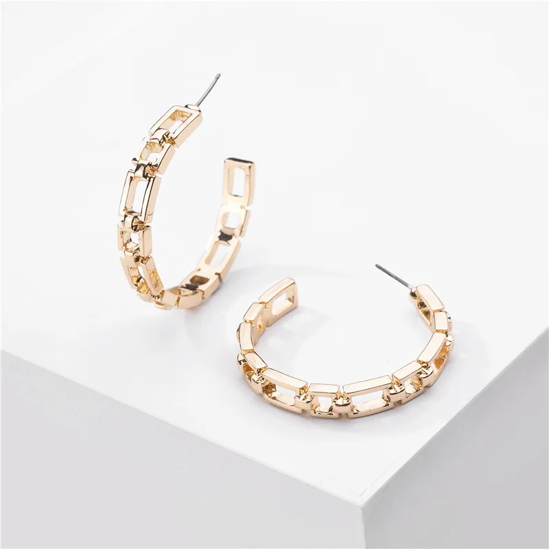Fashion Silver Color Large C Shape Hoop Earrings Hollow Chain Big Hoop Earring For Ladies
Fashion Silver Color Large C Shape Hoop Earrings Hollow Chain Big Hoop Earring For Ladies