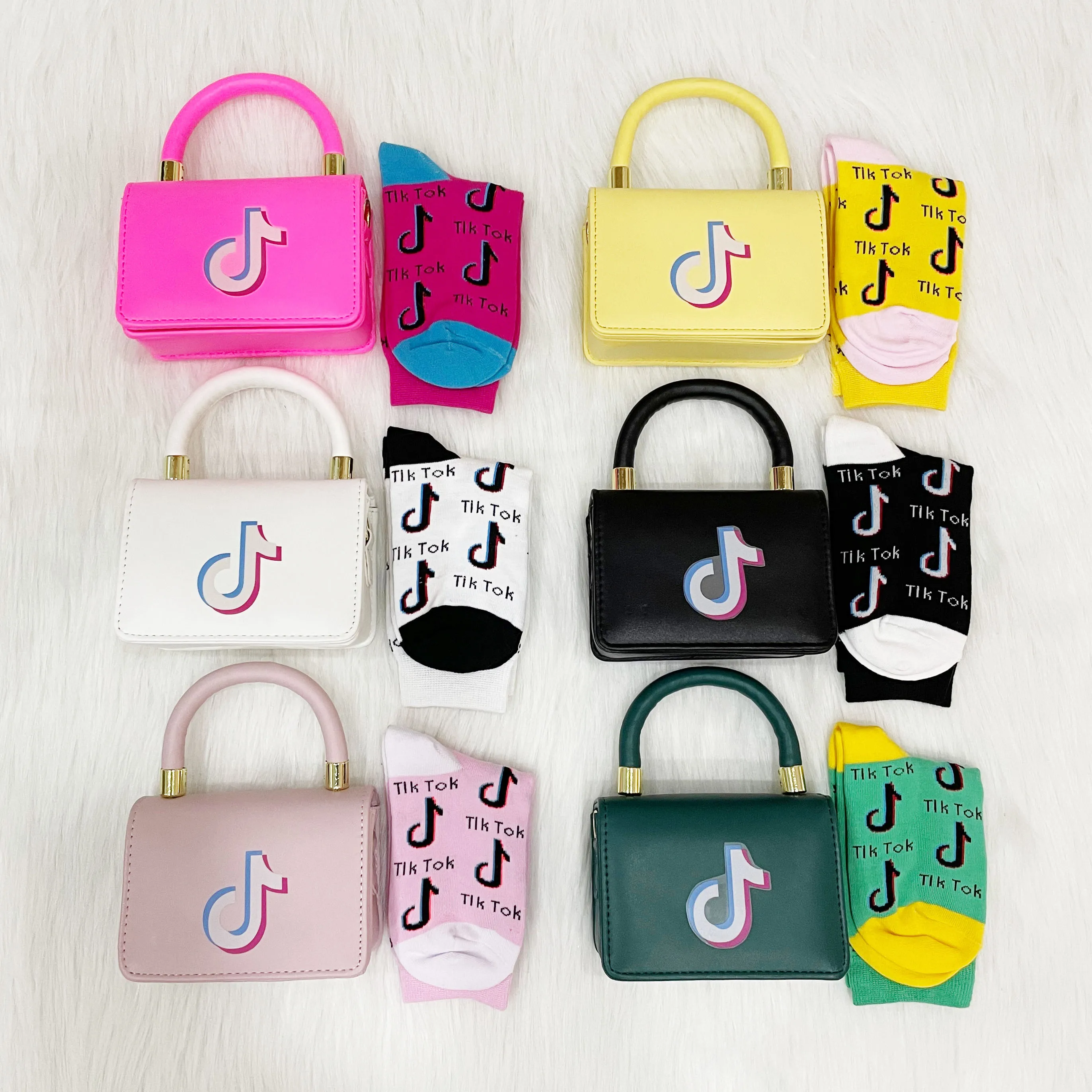 Luxury Small Tiktok Women Purses and Handbags for Girls Designer Socks and Purse Set Tik Tok Women Hand Bags 2021
Luxury Small Tiktok Women Purses and Handbags for Girls Designer Socks and Purse Set Tik Tok Women Hand Bags 2021