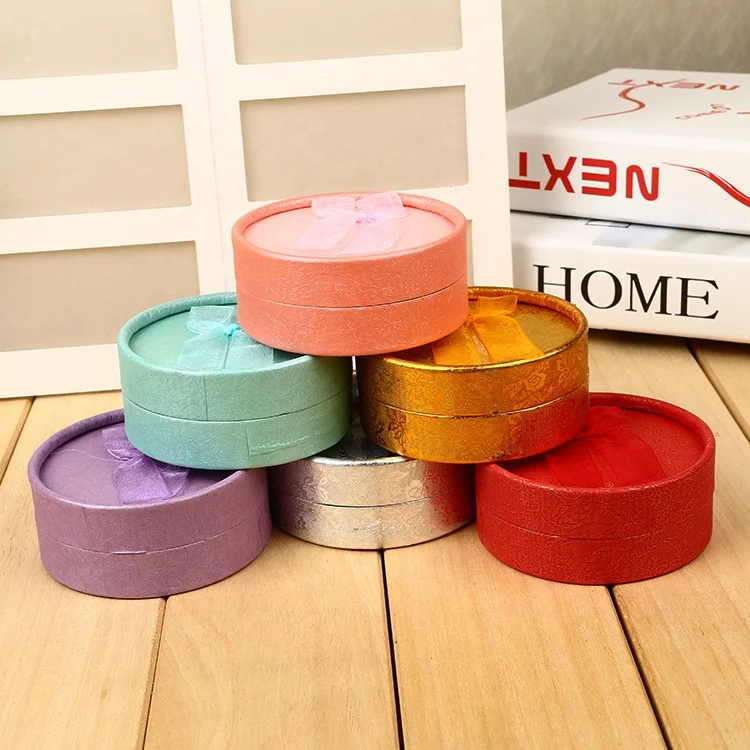 Multi-color Round tube Ring Necklace Bracelets Bangles cases Cardboard Jewelry Box Packaging with Sponge
Multi-color Round tube Ring Necklace Bracelets Bangles cases Cardboard Jewelry Box Packaging with Sponge