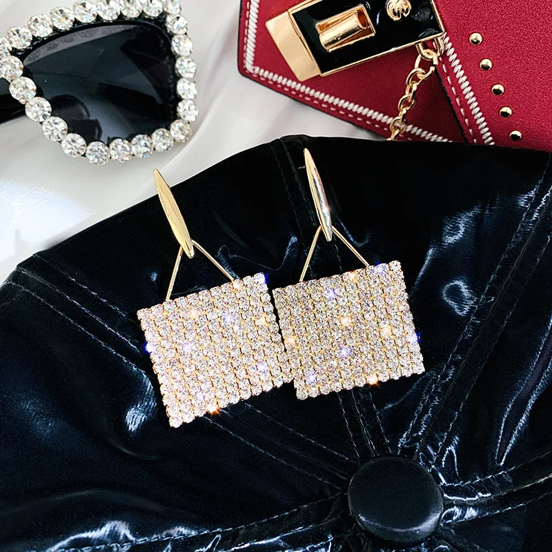 Luxury Women Jewelry Gold Plated Full Clear Crystal Square Drop Earrings Geometric Shining Bling Crystal Rhinestone Earrings
Luxury Women Jewelry Gold Plated Full Clear Crystal Square Drop Earrings Geometric Shining Bling Crystal Rhinestone Earrings