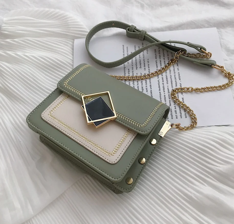 2020 popular new high quality leather square chain single shoulder crossbody hand bag with chain for women, Black silver gold
2020 popular new high quality leather square chain single shoulder crossbody hand bag with chain for women, Black silver gold